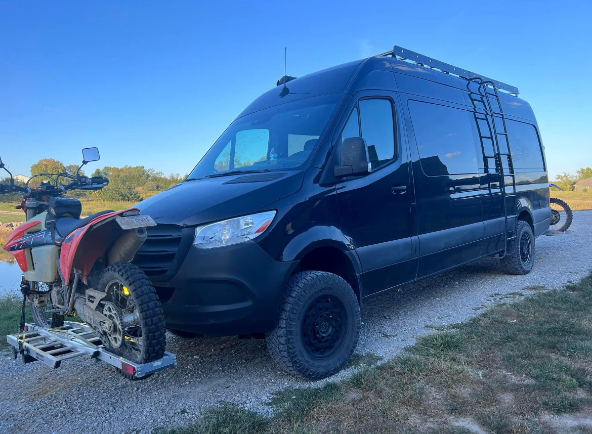 Cooper – Mercedes-Benz Sprinter Campervan