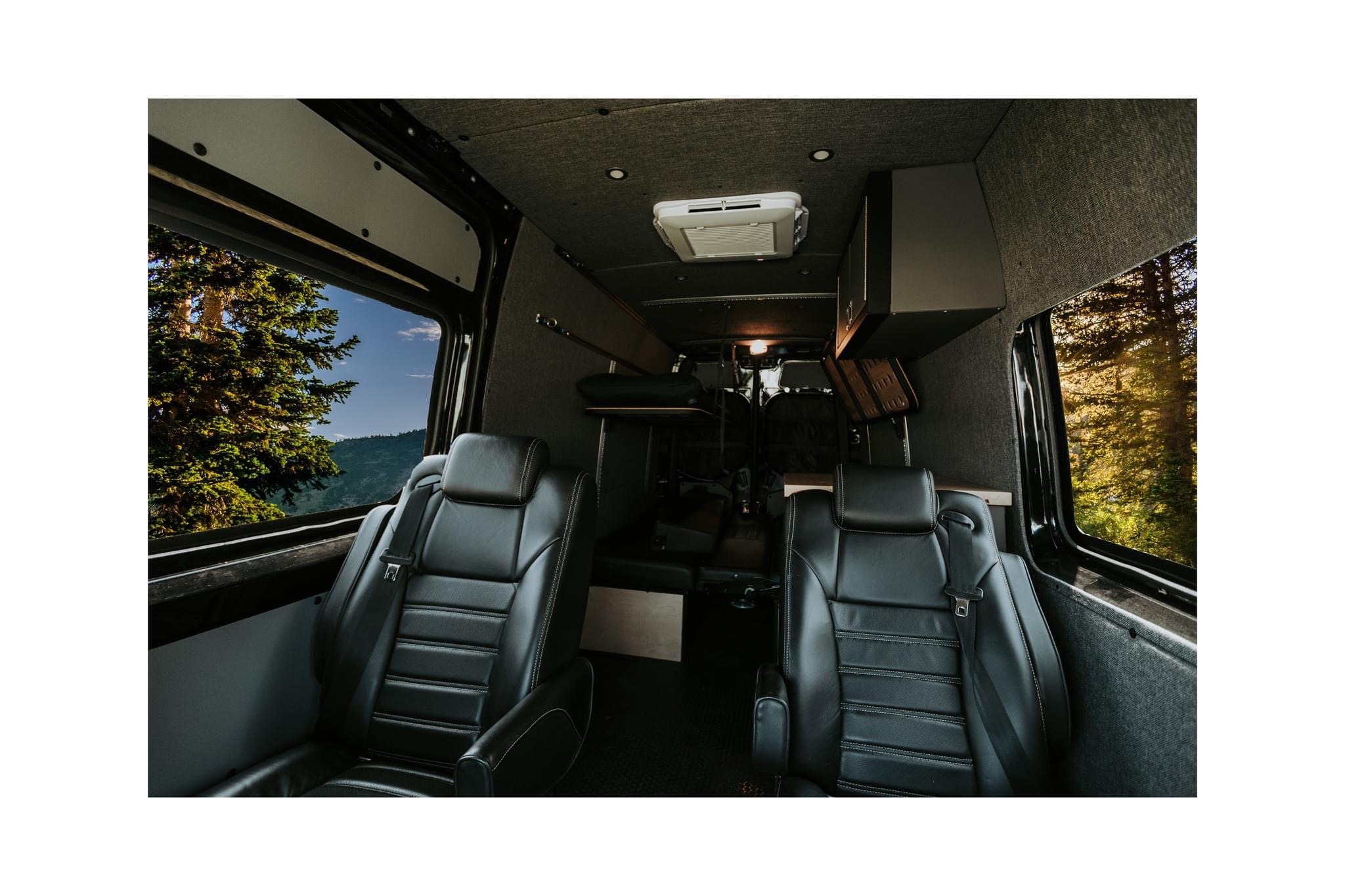 Cooper – Mercedes-Benz Sprinter Campervan