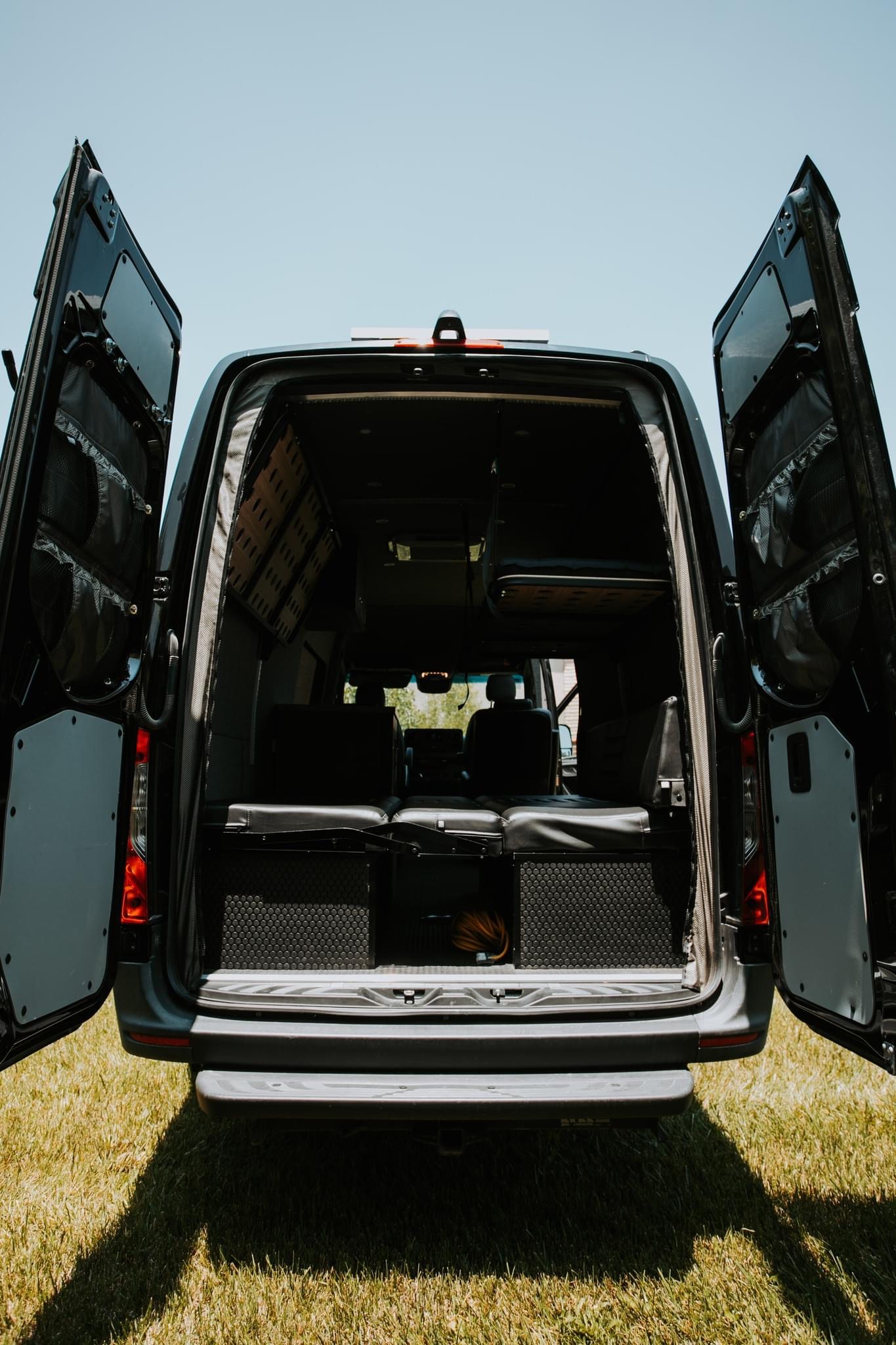 Cooper – Mercedes-Benz Sprinter Campervan