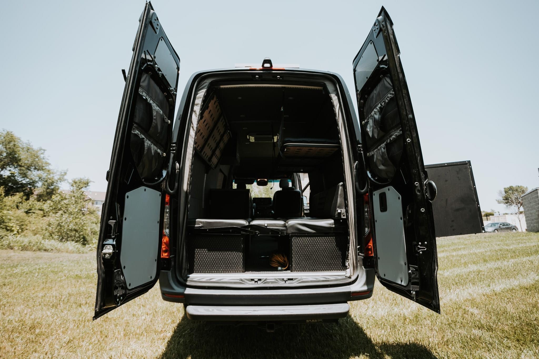 Cooper – Mercedes-Benz Sprinter Campervan