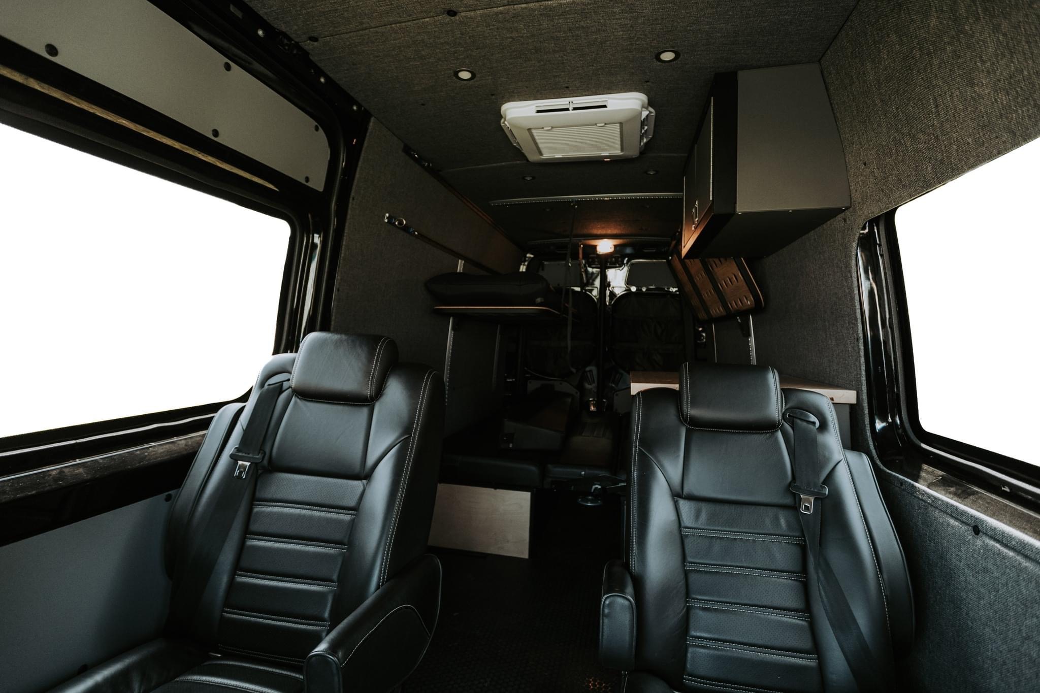 Cooper – Mercedes-Benz Sprinter Campervan